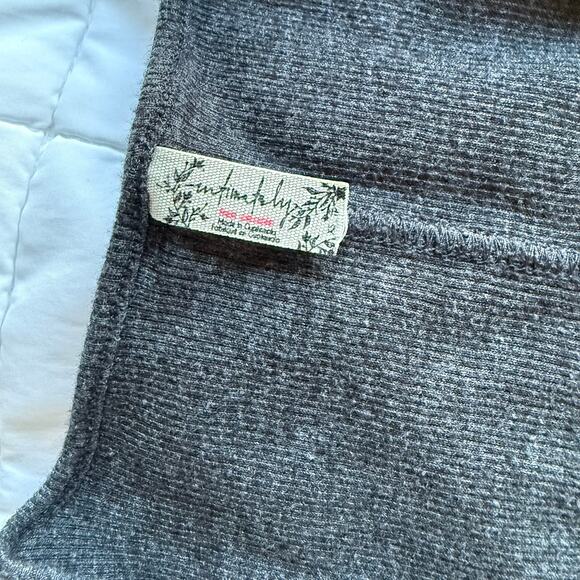 Intimately Free People Ribbed Henley Tank Top Charcoal Gray Sleeveless XS Y2K - Picture 5 of 7